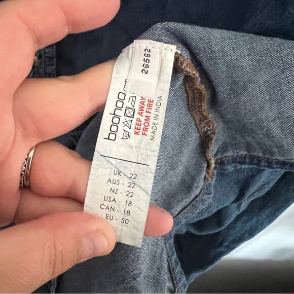 Boohoo Blue Denim Button Down Tunic Shirt Long Length Plus Size 18 Jean - Picture 3 of 6